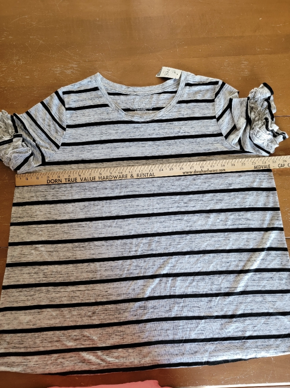Lane Bryant Gray With Black Striped Ruffle Sleeve Tee Size 22/24 NWT - Picture 6 of 8